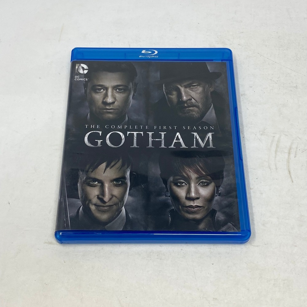 Gotham The Complete First Season Blu-ray 4-Disc Set DC Comics Warner Bros 2015
